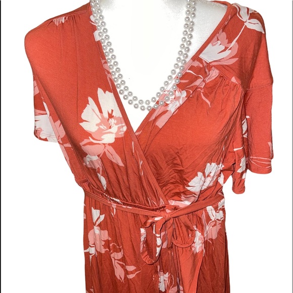 Maternity Isabel coral floral maxi dress v-neck angel sleeves size Large NWT - Picture 2 of 9